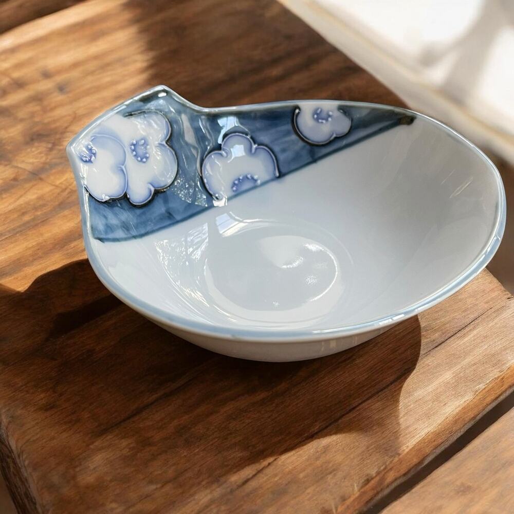 Vintage Set of 3 Japanese Mino Ware Suiho Kiln Bowls Blue White Porcelain Floral